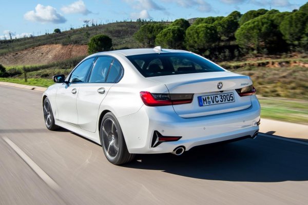 Тези данни позволяват изводи за стила на шофиране, профила на движение и броя на шофьорите в автомобила.